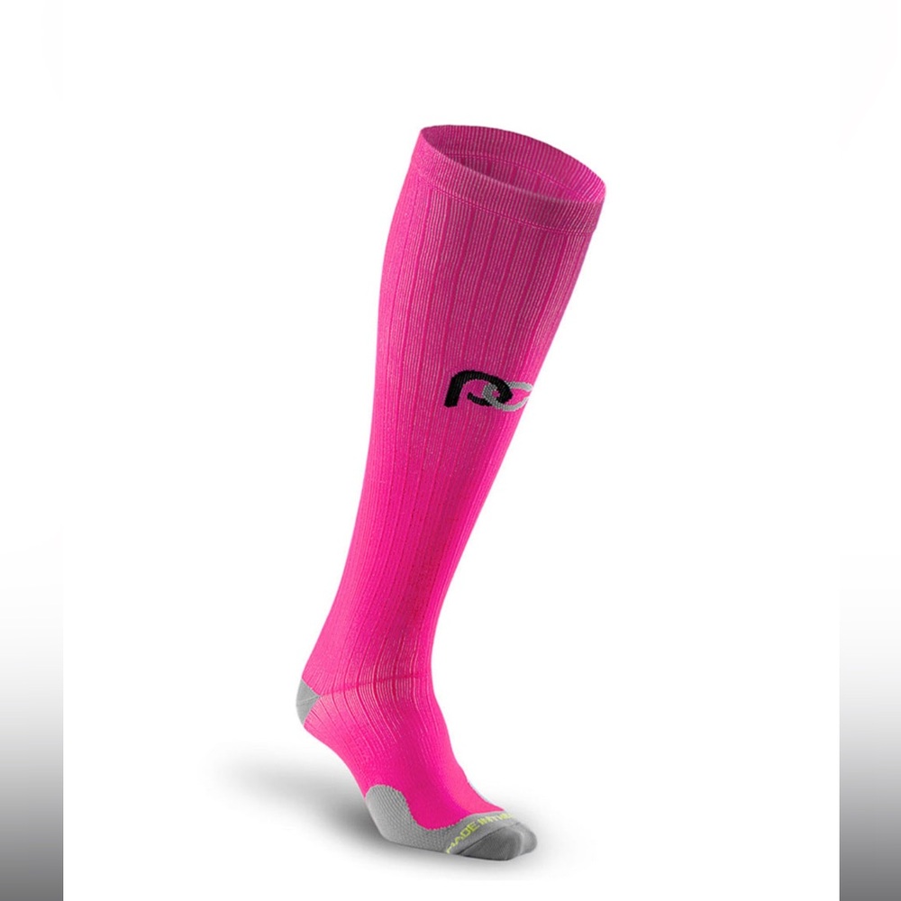 Running Marathon Pro Compression Women's Socks. Wide Calf XS NWT - Hot Pink Gray